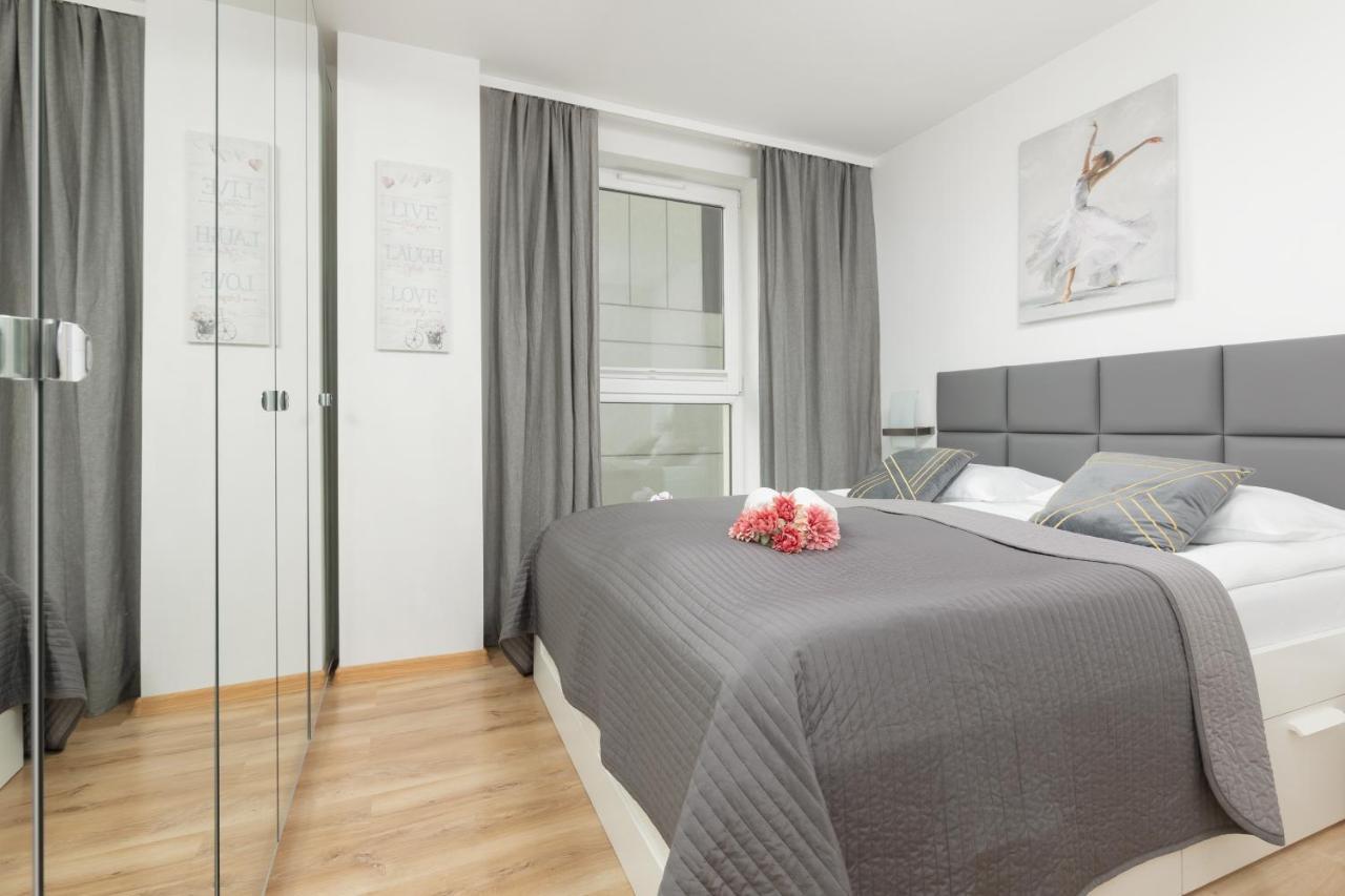Warszawa Wawrzyszewska Apartment By Noclegi Renters Kültér fotó